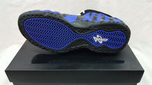 Load image into Gallery viewer, Air Foamposite One MT QS Memphis Tigers Mens RACER BLUE/WHITE-BLACK