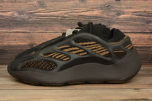 Load image into Gallery viewer, Adidas Yeezy 700 V3 “Clay Brown”