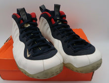Load image into Gallery viewer, Air Foamposite One PRM Olympic Mens OBSDN/WHITE-UNVRSTY RD-MTLLC G
